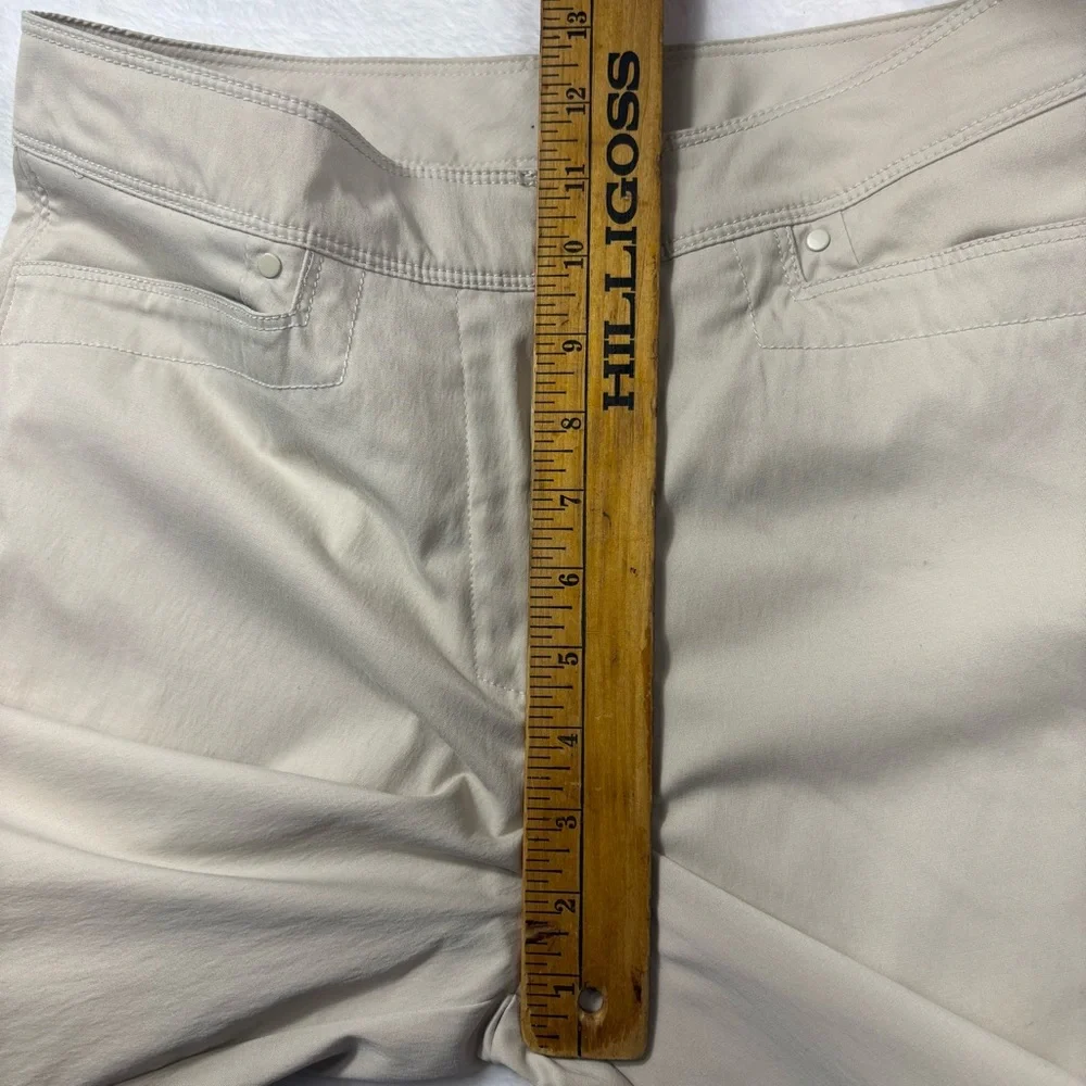 TAIL Women Bermuda Shorts Light Khaki Golf Tennis‎ Athleisure Size 8